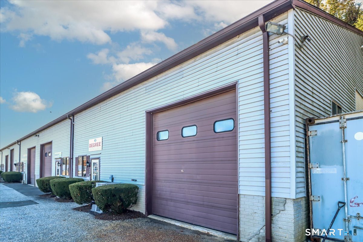 50 South End Plaza New Milford CT 06776