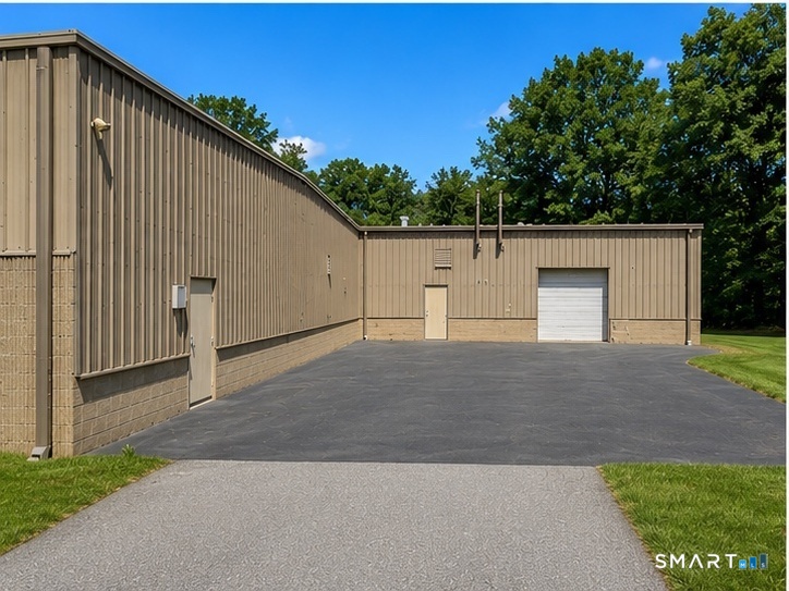 15 Container Drive Plymouth CT 06786