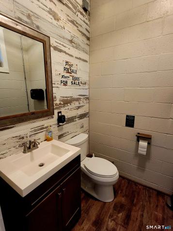 37 Windermere Avenue Ellington CT 06029