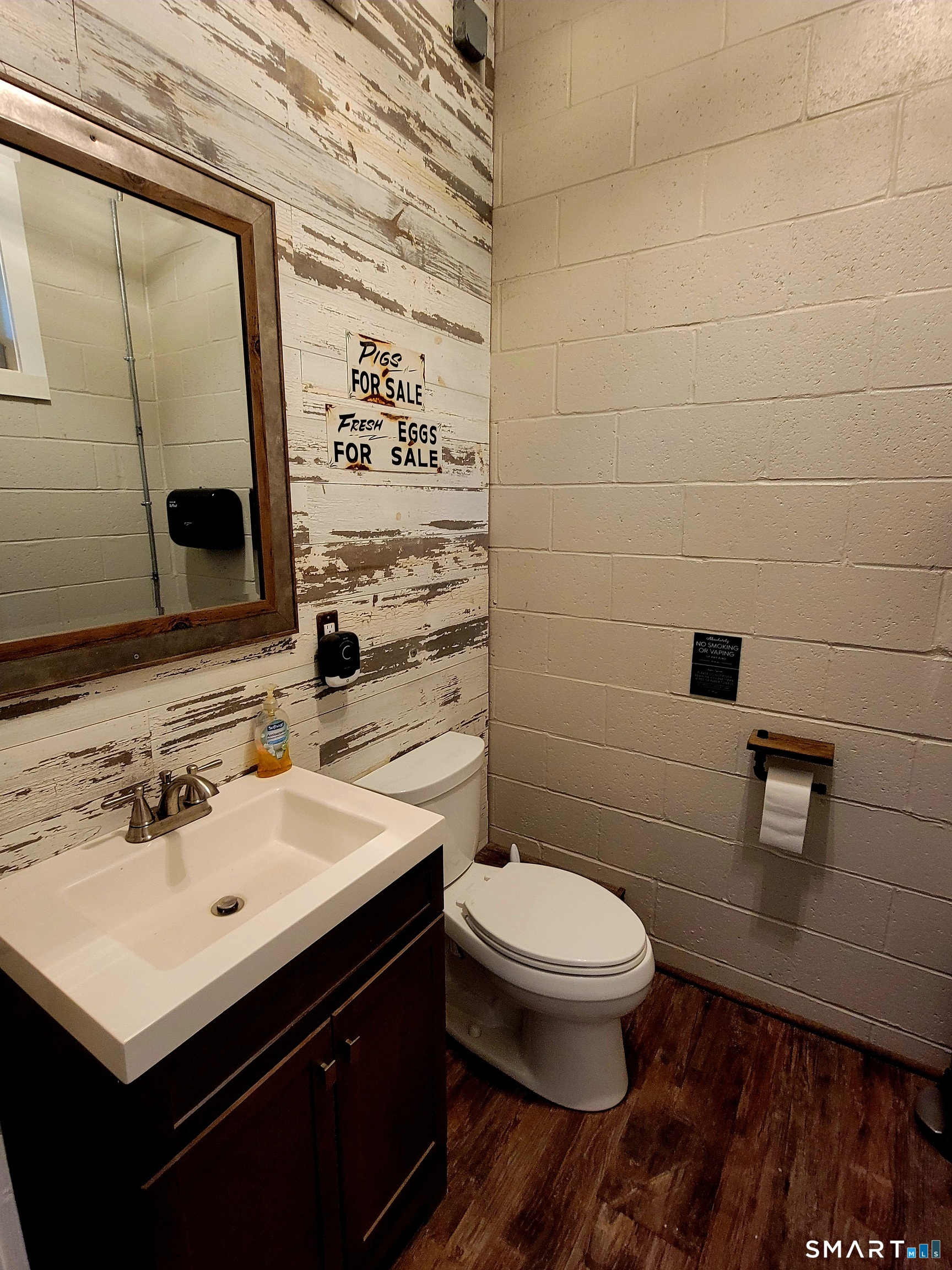 37 Windermere Avenue Ellington CT 06029