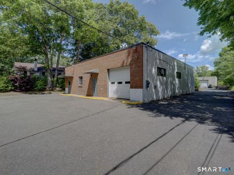 74 East Dudley Town Road Bloomfield CT 06002