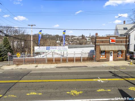 583 Howe Avenue Shelton CT 06484
