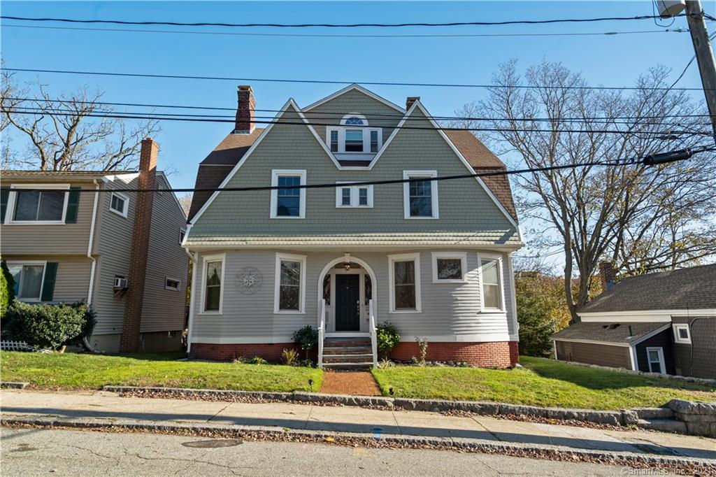 29 Brainard Street New London CT 06320
