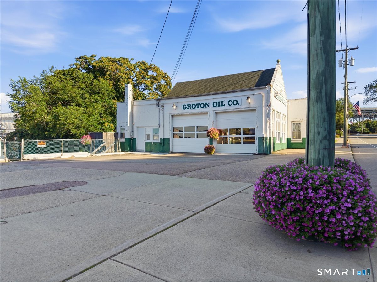53 Thames Street Groton CT 06340