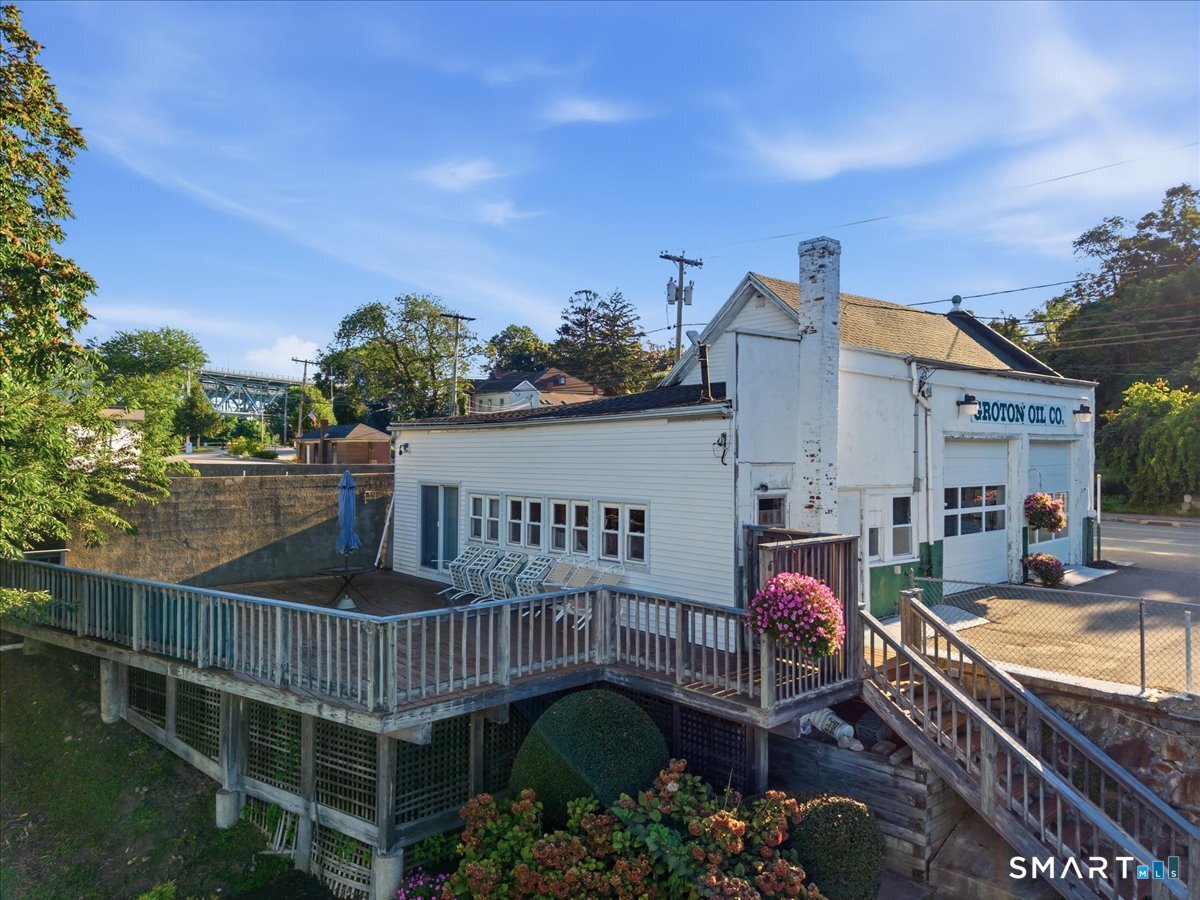 53 Thames Street Groton CT 06340