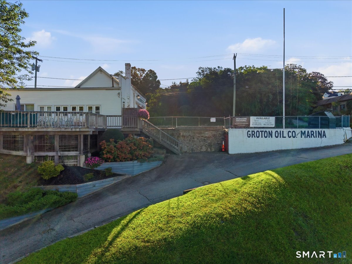 53 Thames Street Groton CT 06340