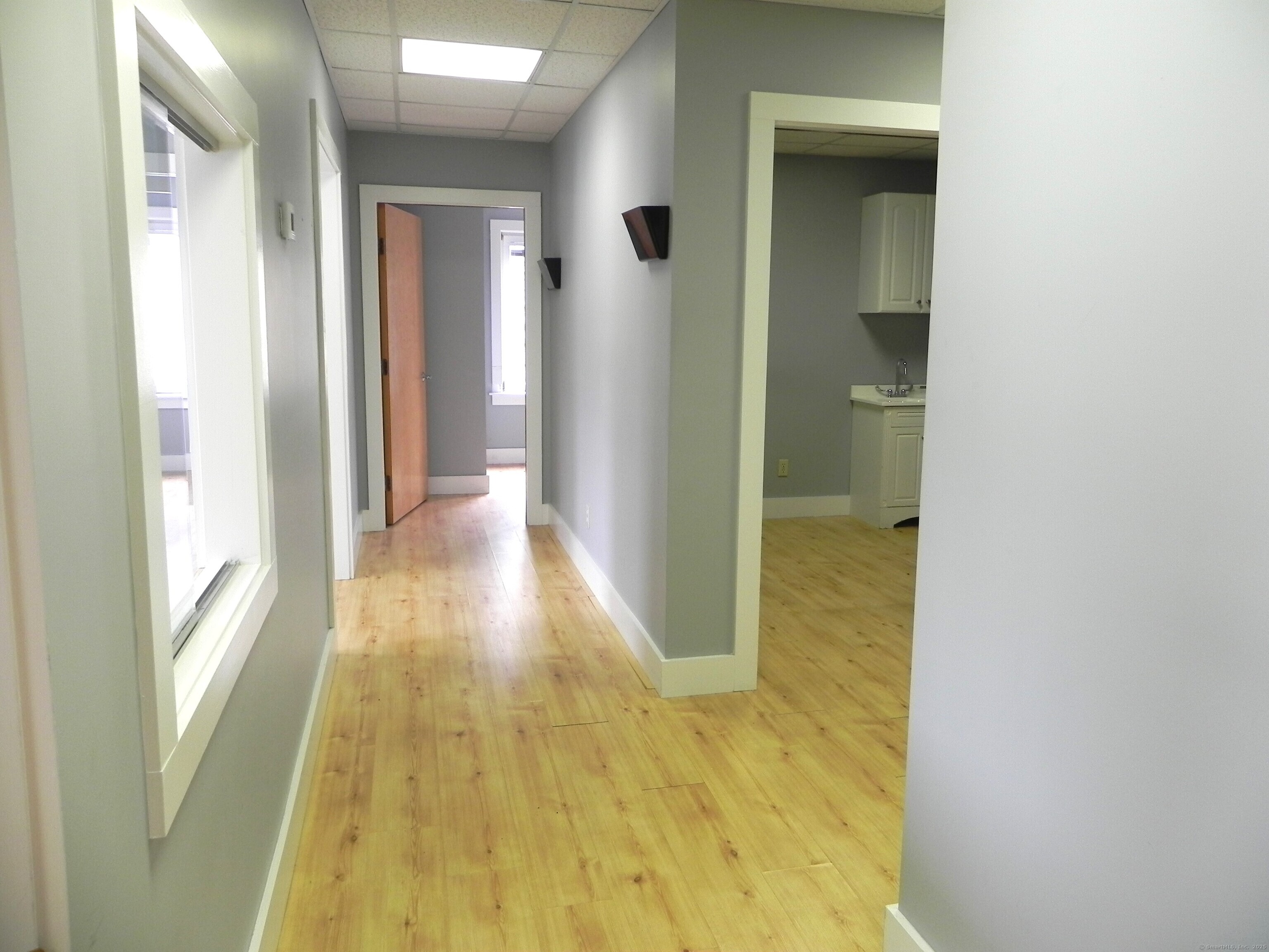 27 North Main Street Kent CT 06757