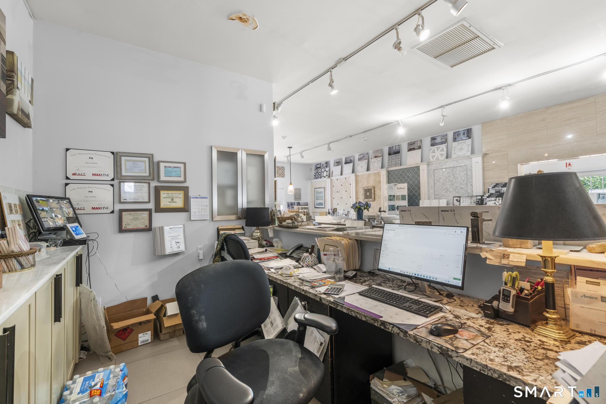 802 Main Street Monroe CT 06468