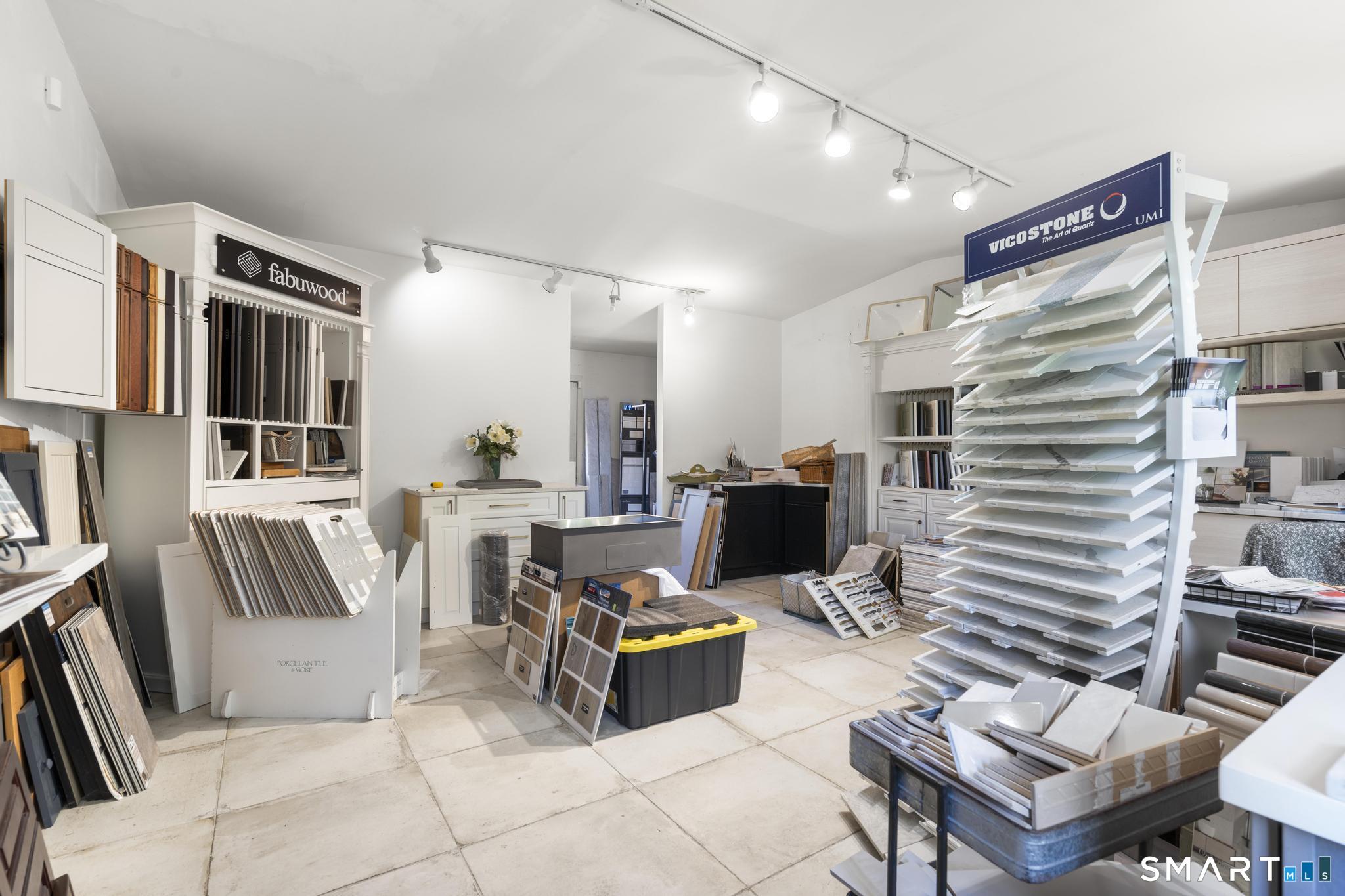 802 Main Street Monroe CT 06468