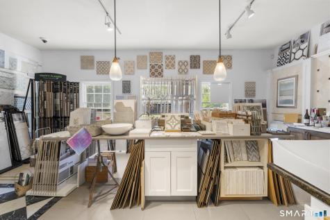 802 Main Street Monroe CT 06468