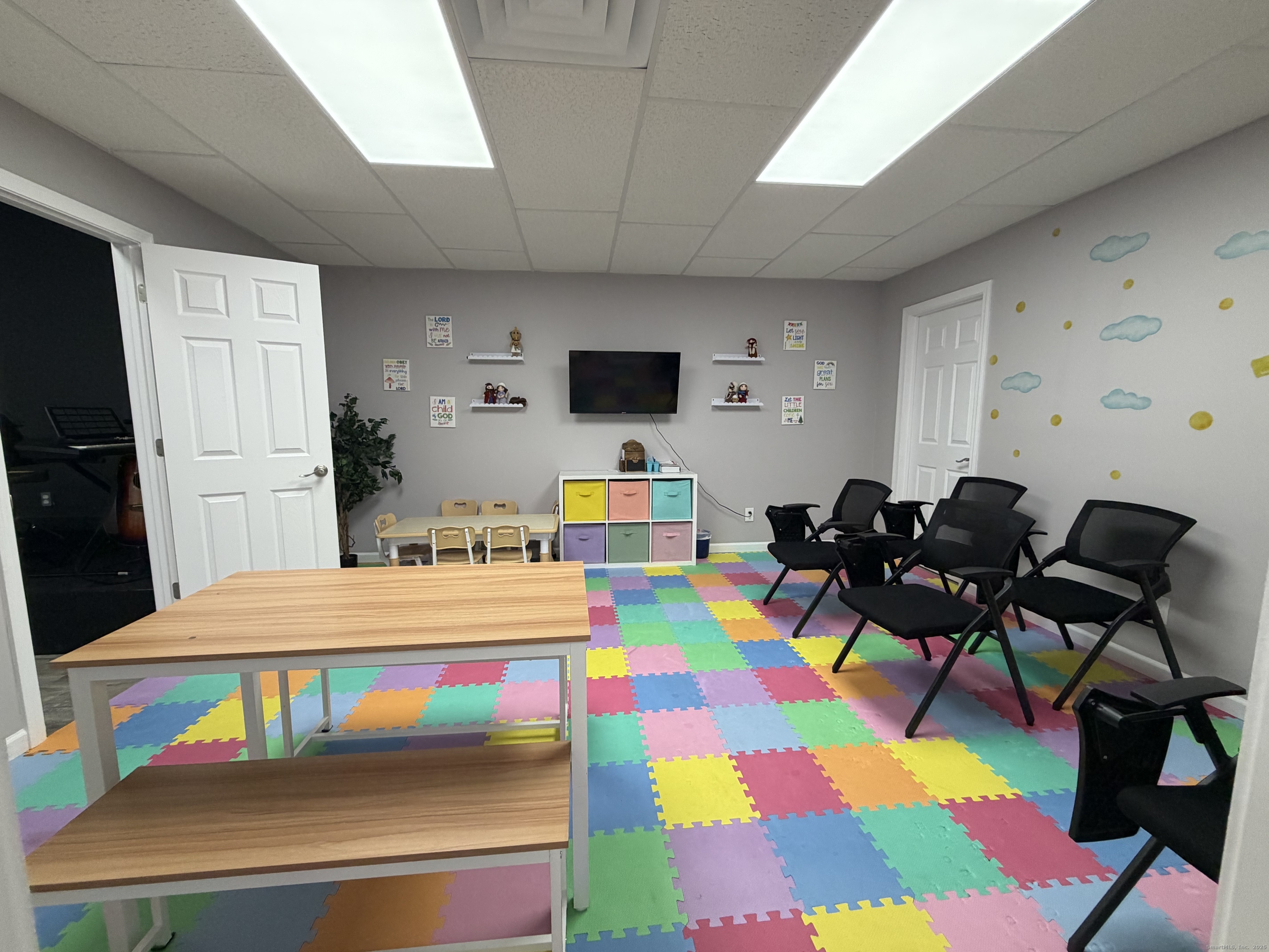 553-557 Center Street Extension Bridgeport CT 06604