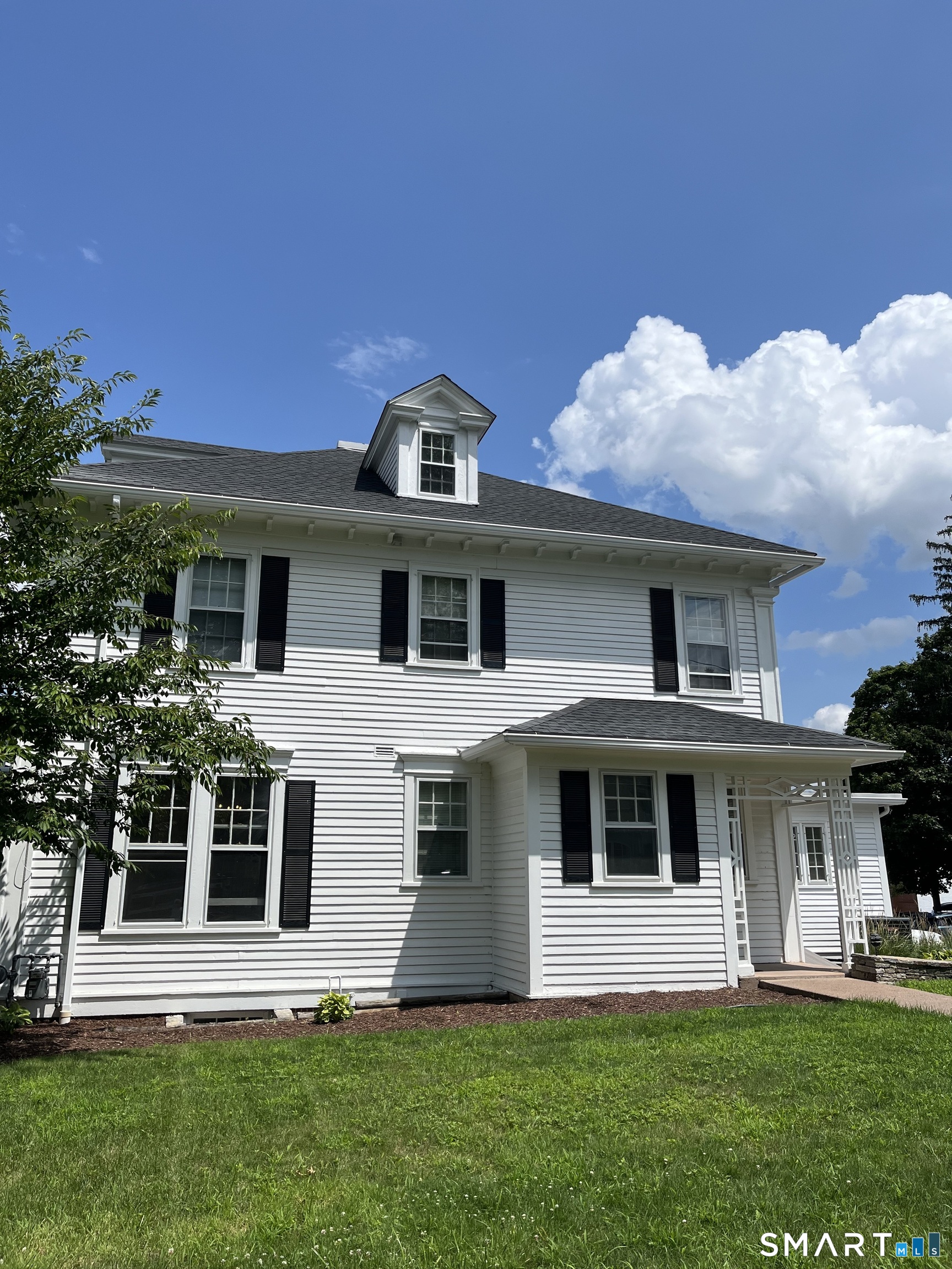 75 Brace Road West Hartford CT 06107