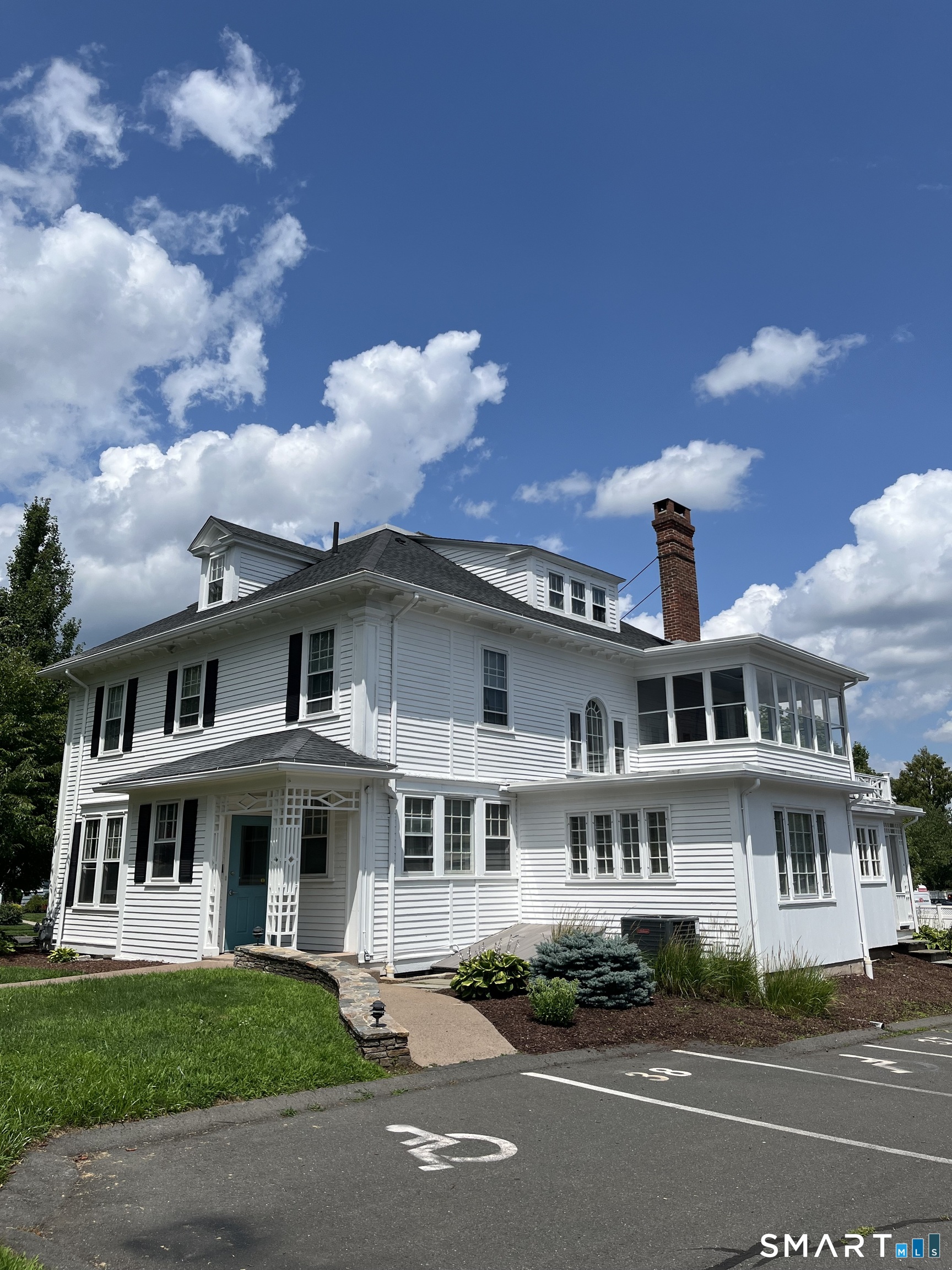 75 Brace Road West Hartford CT 06107