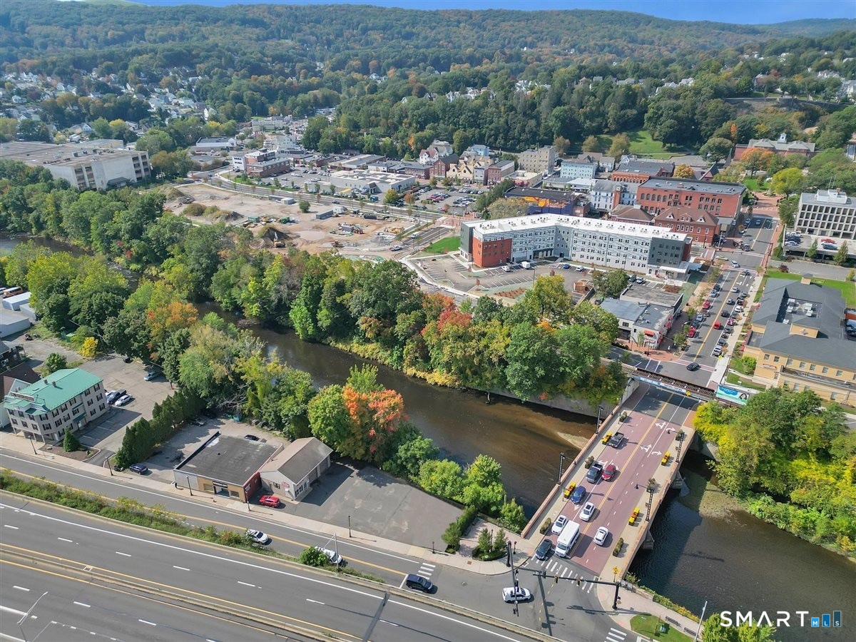 27 South Main Street Naugatuck CT 06770