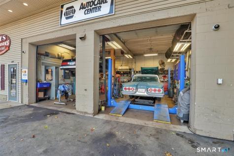 27 South Main Street Naugatuck CT 06770