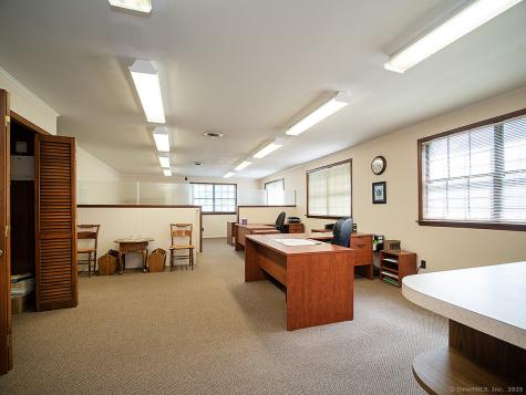 27 Lucy Street Woodbridge CT 06525