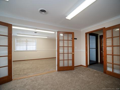 27 Lucy Street Woodbridge CT 06525