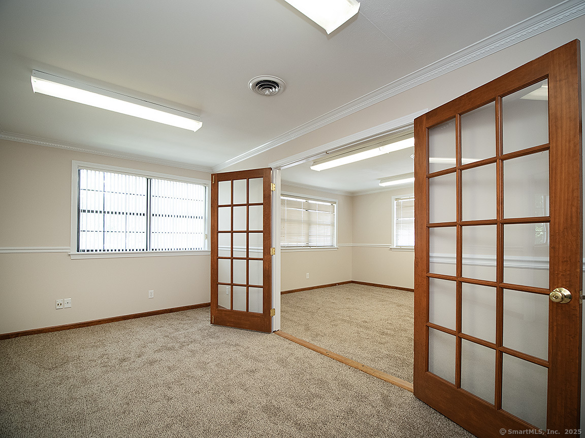 27 Lucy Street Woodbridge CT 06525