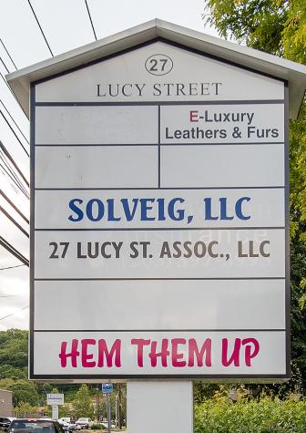 27 Lucy Street Woodbridge CT 06525