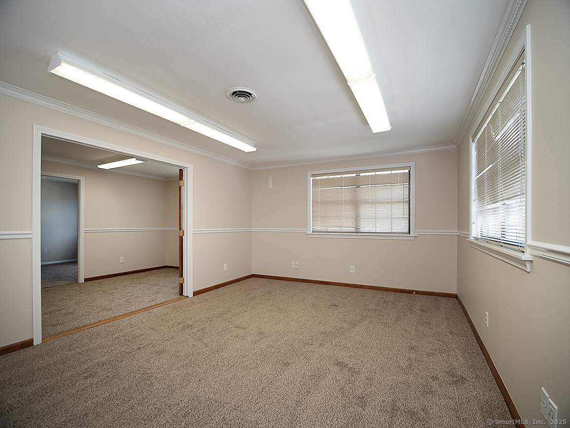 27 Lucy Street Woodbridge CT 06525