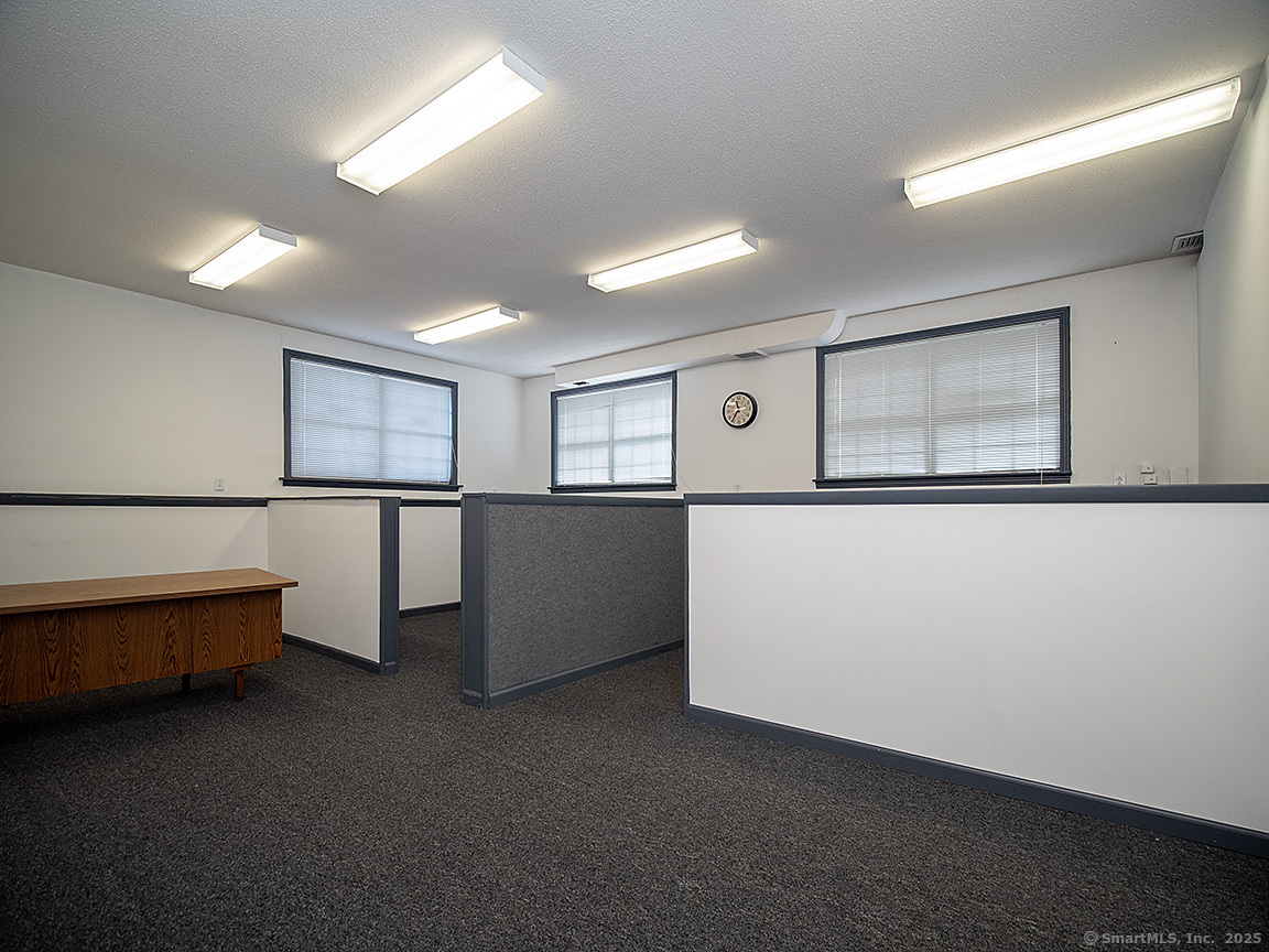 27 Lucy Street Woodbridge CT 06525