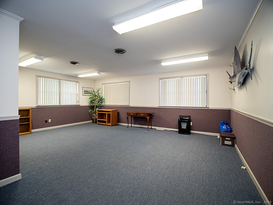 27 Lucy Street Woodbridge CT 06525