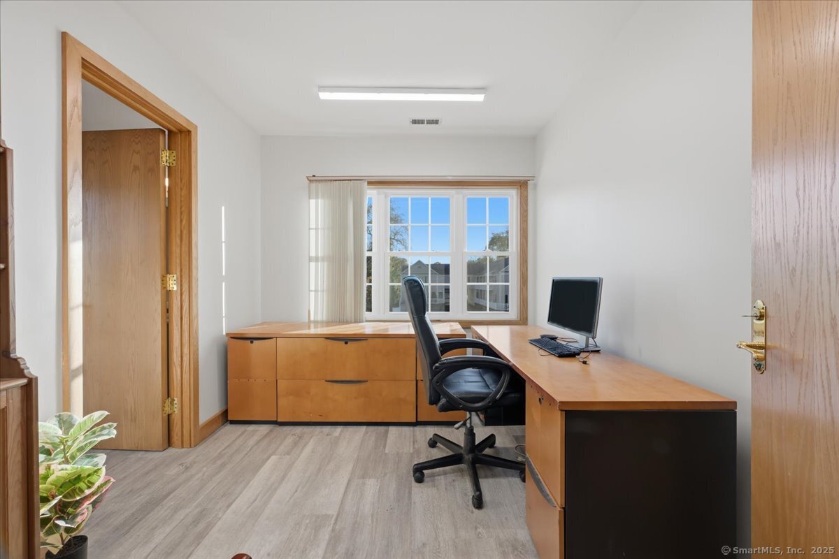 123 Elm Street Old Saybrook CT 06475