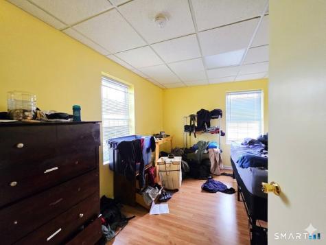 737 Newfield Street Middletown CT 06457
