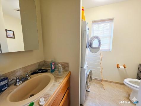 737 Newfield Street Middletown CT 06457