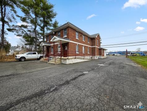 737 Newfield Street Middletown CT 06457