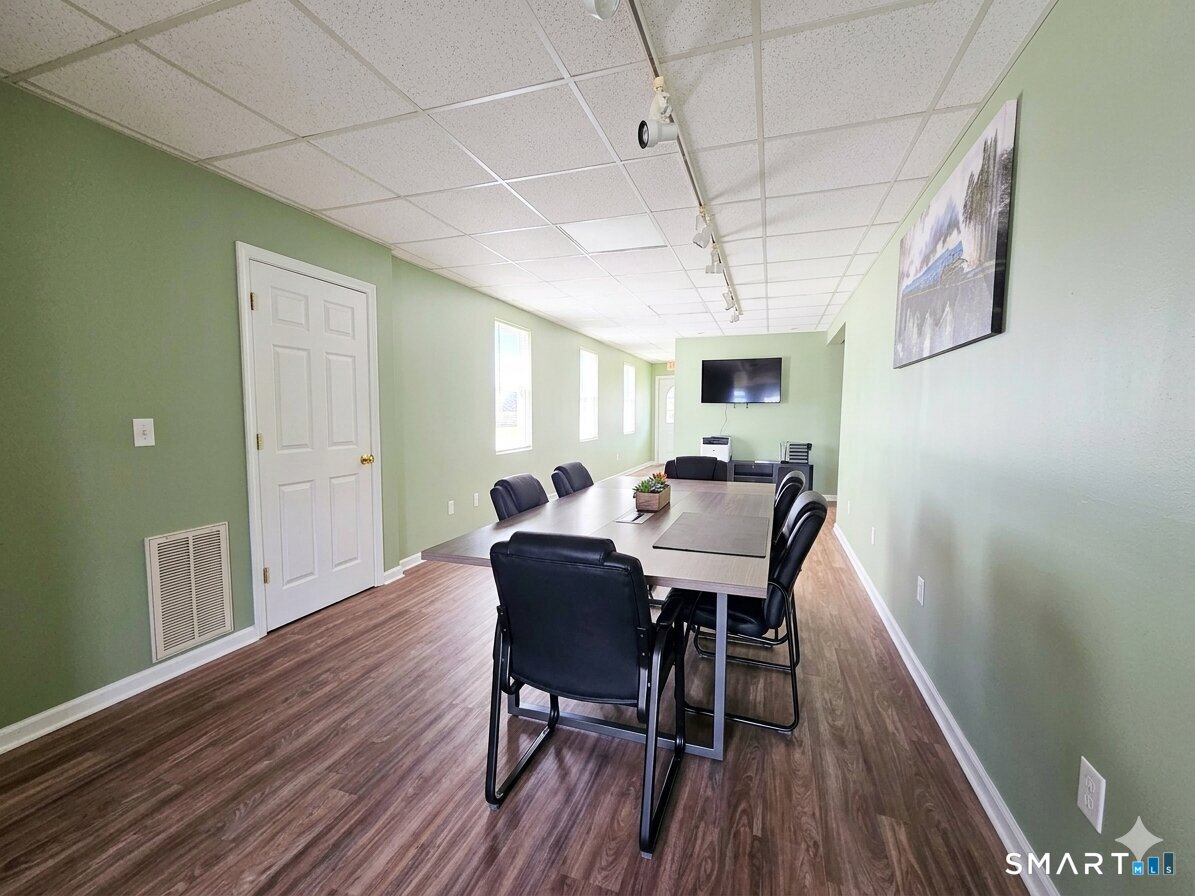737 Newfield Street Middletown CT 06457