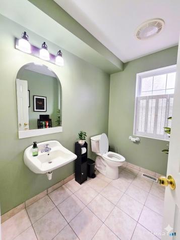 737 Newfield Street Middletown CT 06457