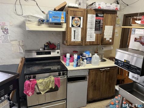 153 Highland Avenue Waterbury CT 06708