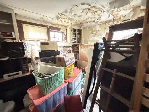 1405 New Haven Road Naugatuck CT 06770