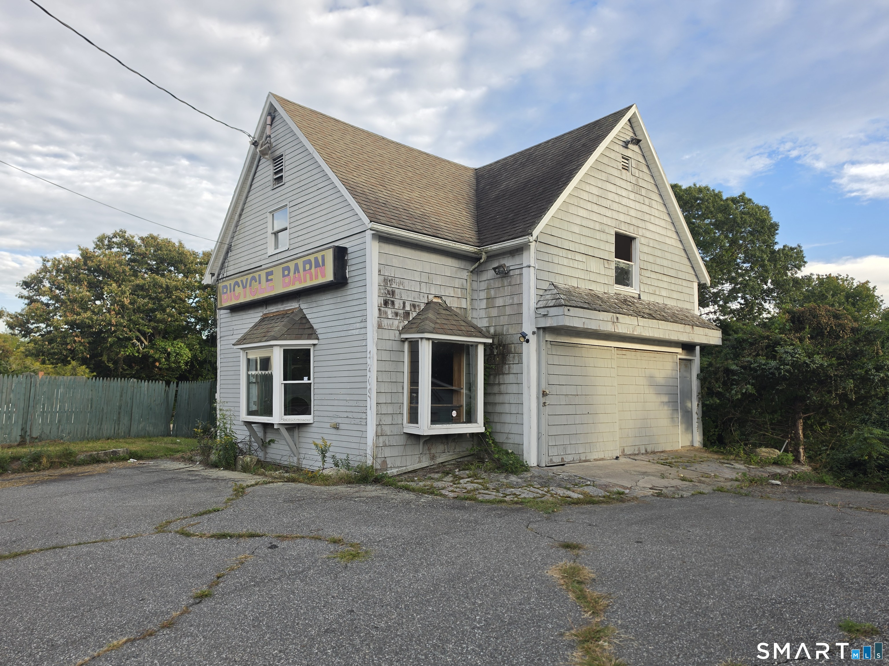 Groton CT, 1209 Poquonnock Road