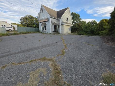 1209 Poquonnock Road Groton CT 06340