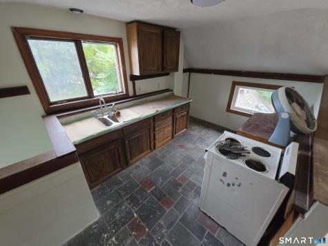 1209 Poquonnock Road Groton CT 06340