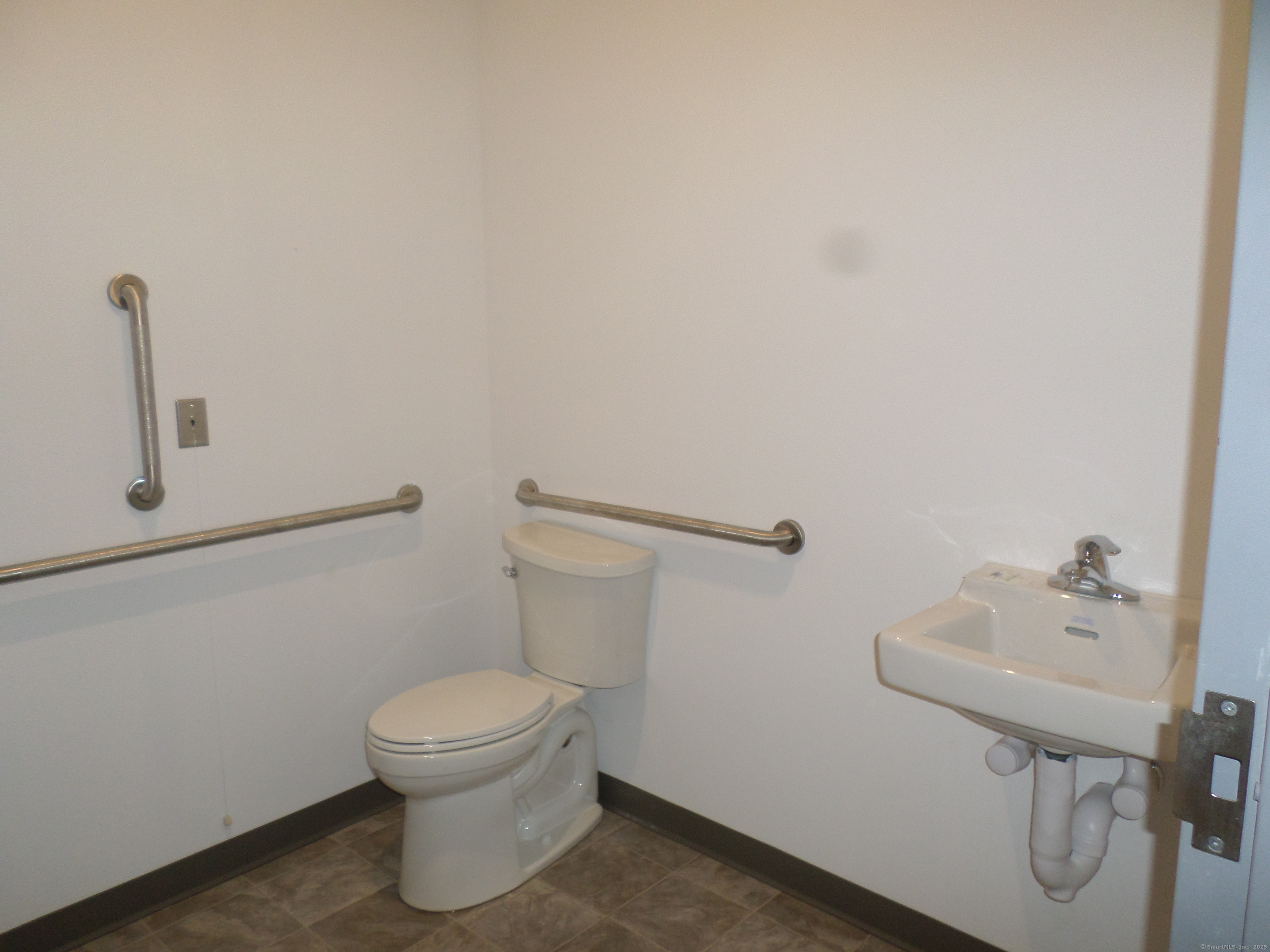 1231 Whitney Avenue Hamden CT 06517