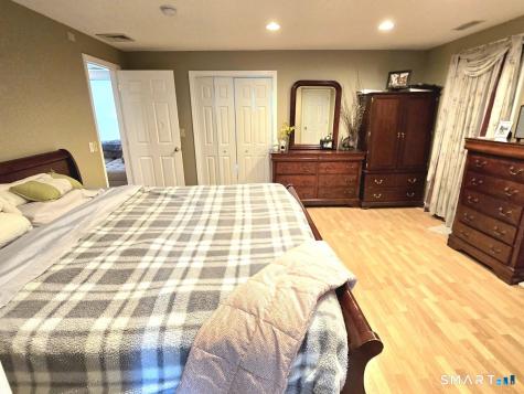 442 Enfield Street Enfield CT 06082
