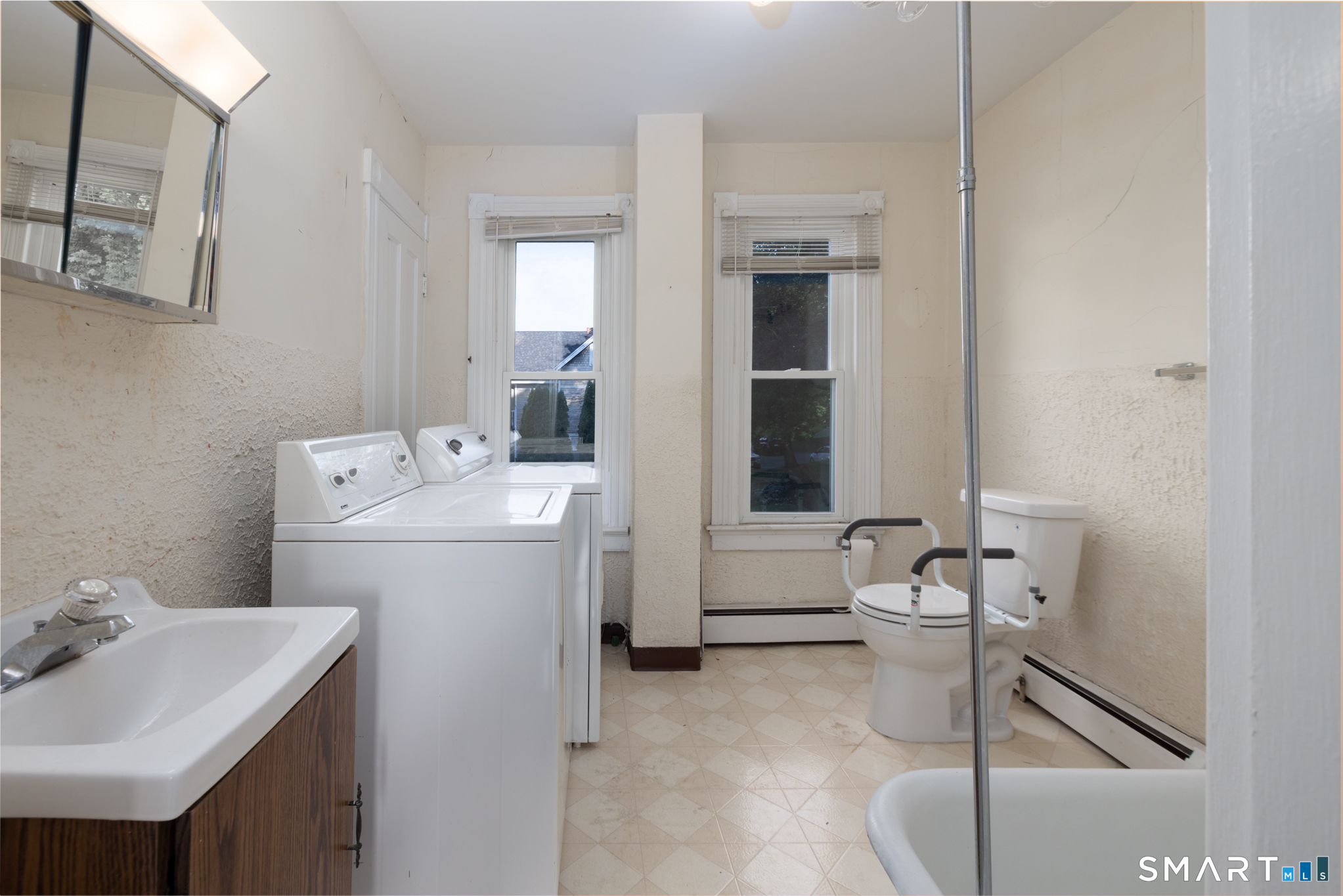 202 Main Street Watertown CT 06779
