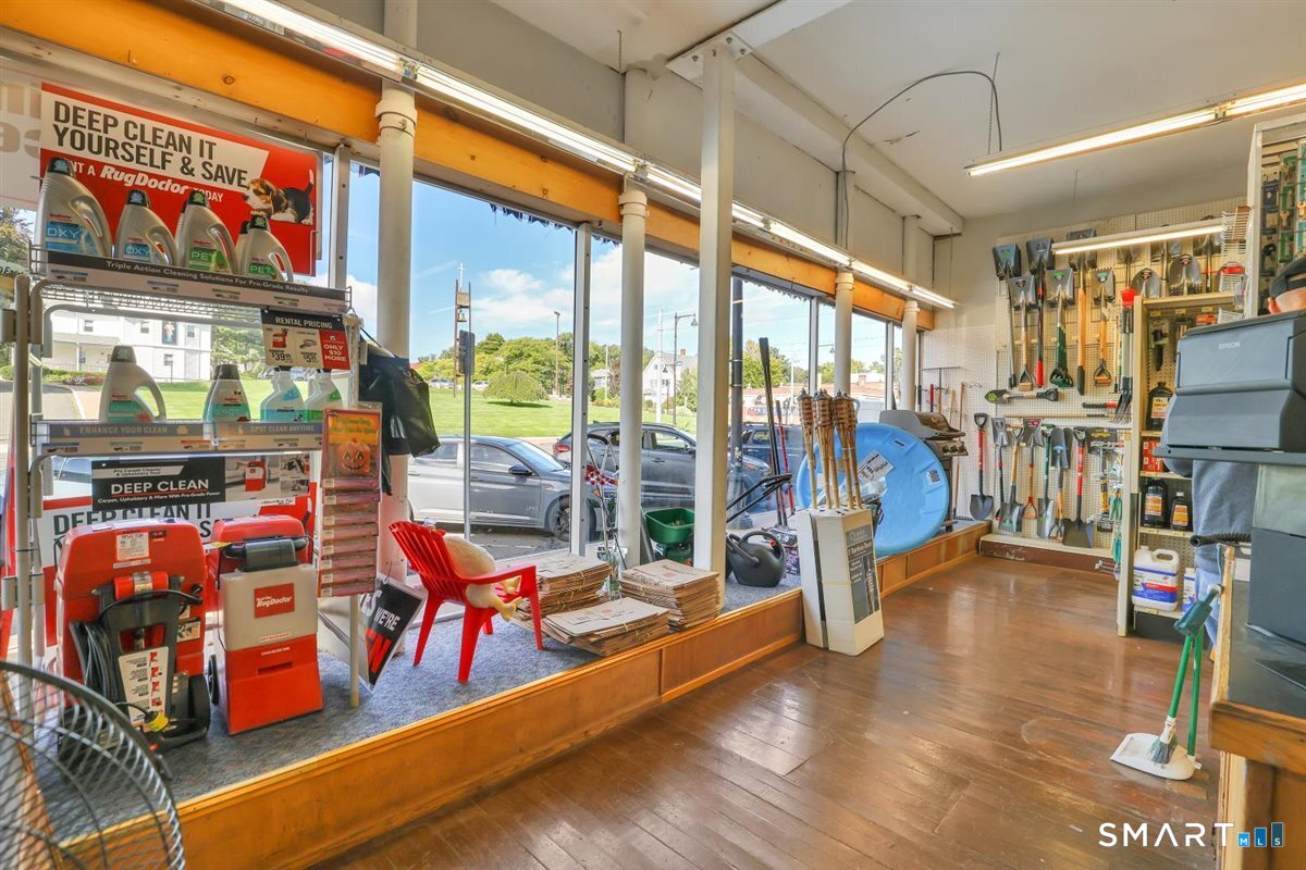873 Main Street Manchester CT 06040