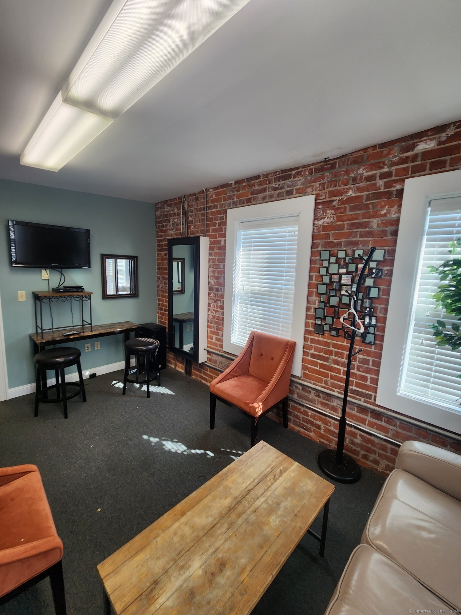 37 Orlando Street West Haven CT 06516