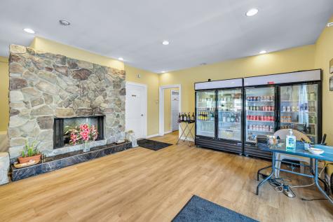 93 Elm Street Old Saybrook CT 06475