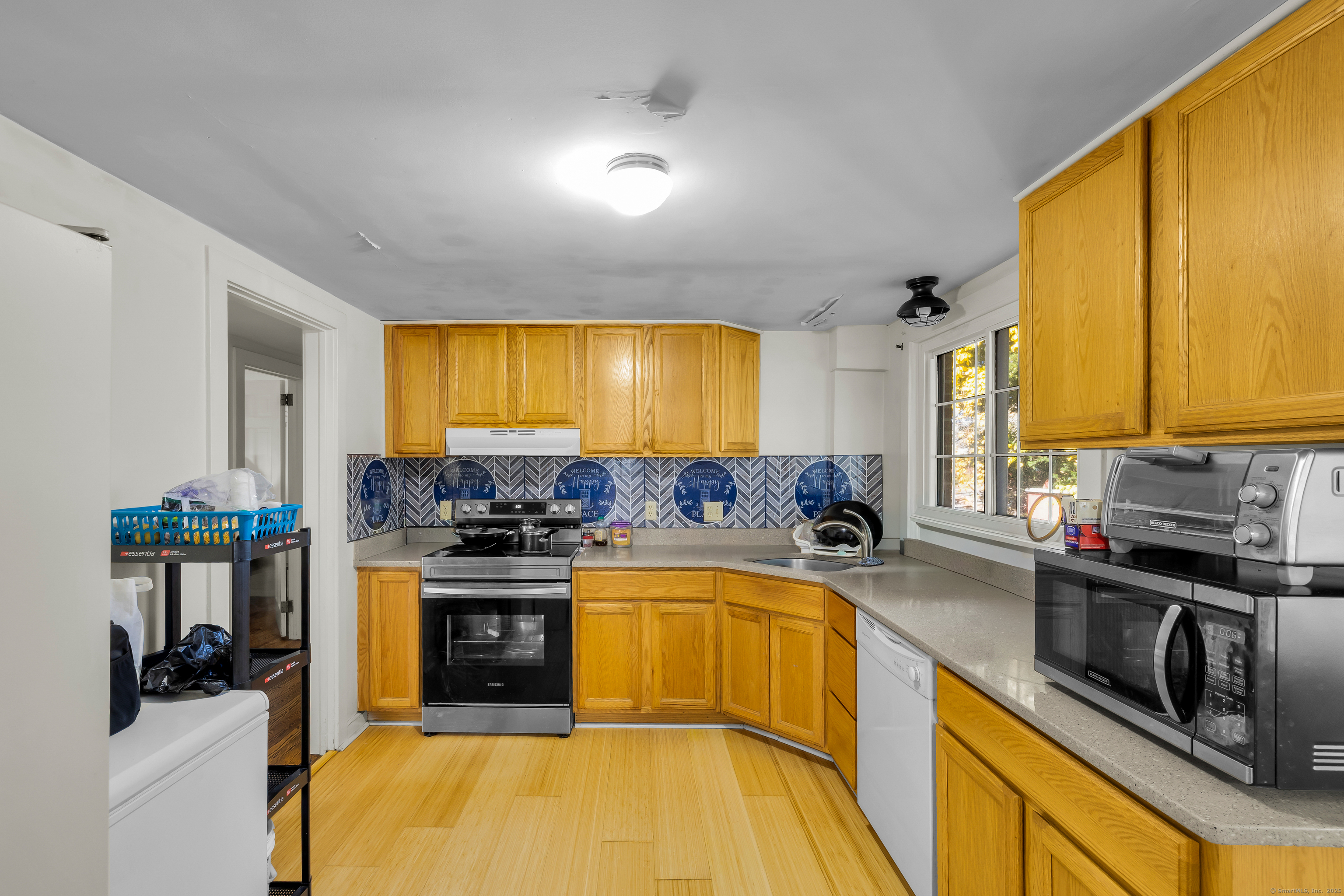 93 Elm Street Old Saybrook CT 06475