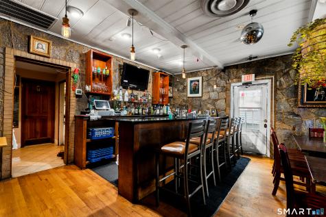 672 Main Street East Haven CT 06512