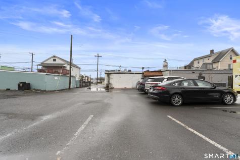 672 Main Street East Haven CT 06512