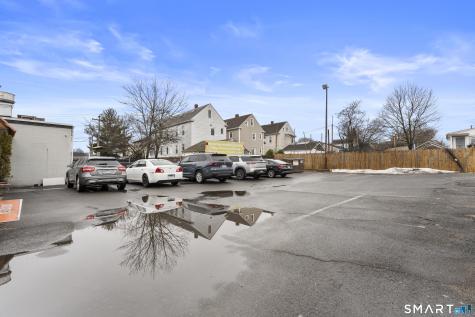 672 Main Street East Haven CT 06512