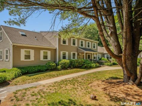 35 Saybrook Road Essex CT 06426
