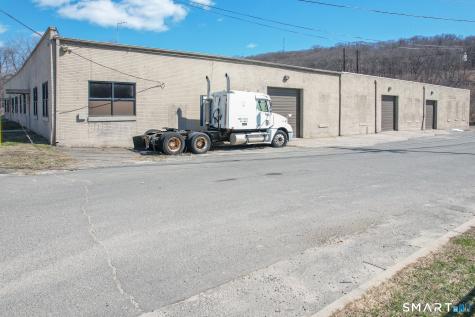 1172,1184,1236,Hope,N North Main Street Waterbury CT 06704