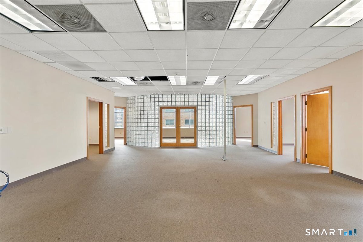 2428 Whitney Avenue Hamden CT 06518
